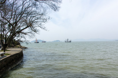 无锡鼋头渚景区太湖佳绝处湖光山色和船只