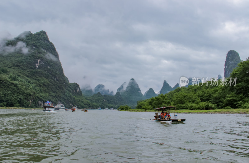 桂林阳朔漓江山水风光