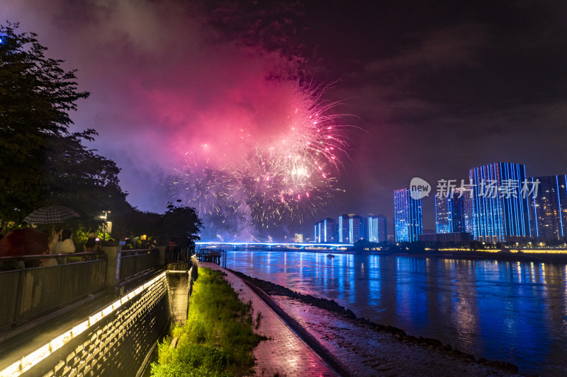 福建福州城市烟花灯光秀