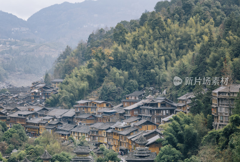 贵州肇兴侗寨依山而建的木屋