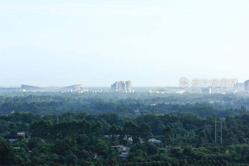 晨光中的成都市温江区建筑风光