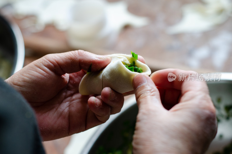 厨房包饺子手部特写