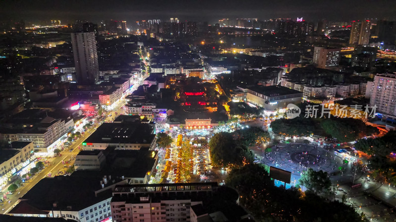 四川德阳德阳文庙广场夜景航拍图