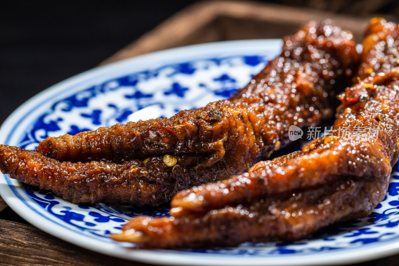 卤味鸡脚美食