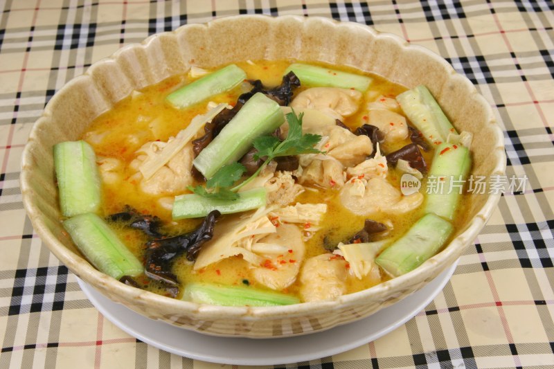 丝瓜烩豆腐煲