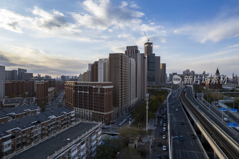 天津海河复兴门地铁站海津大桥城市交通风光