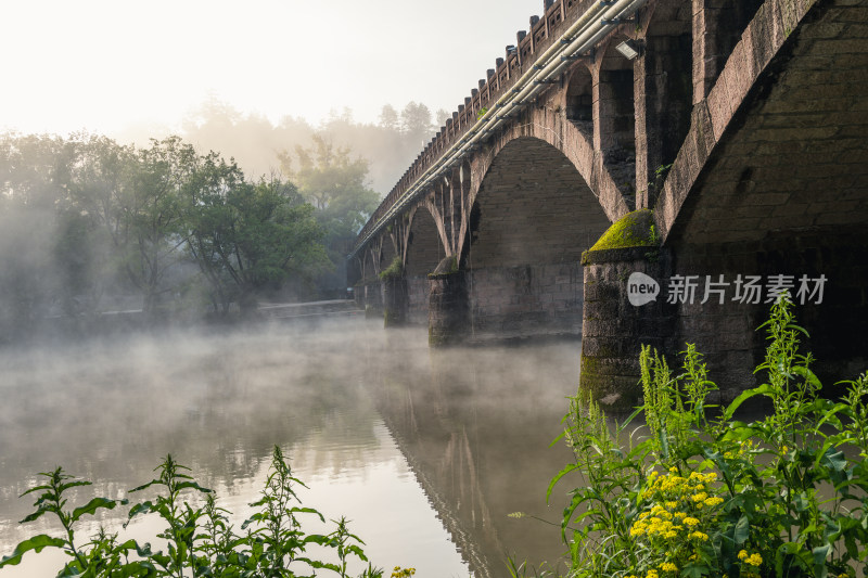 丽水 缙云仙都 鼎峰湖 风景 牵牛 云雾