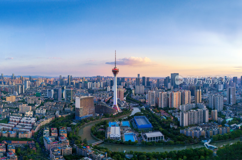 成都地标熊猫塔339电视塔夏天夕阳航拍