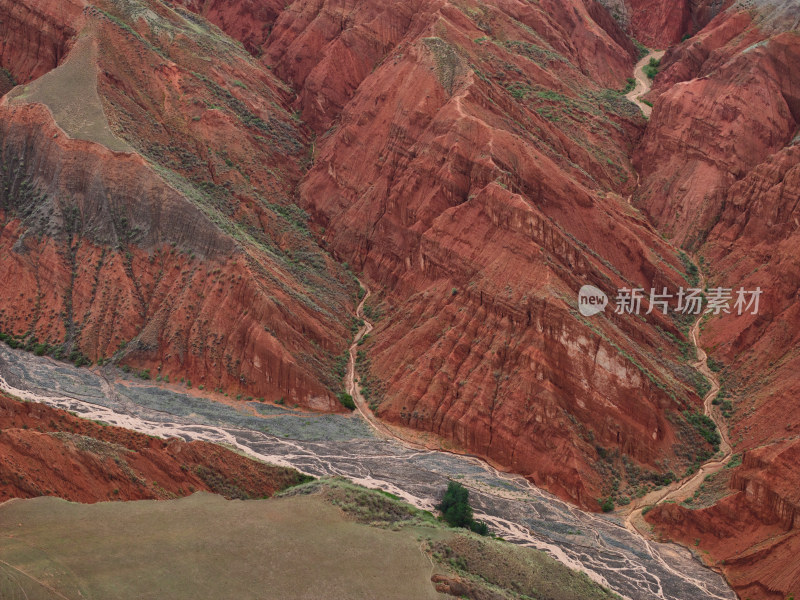 丹霞山峦