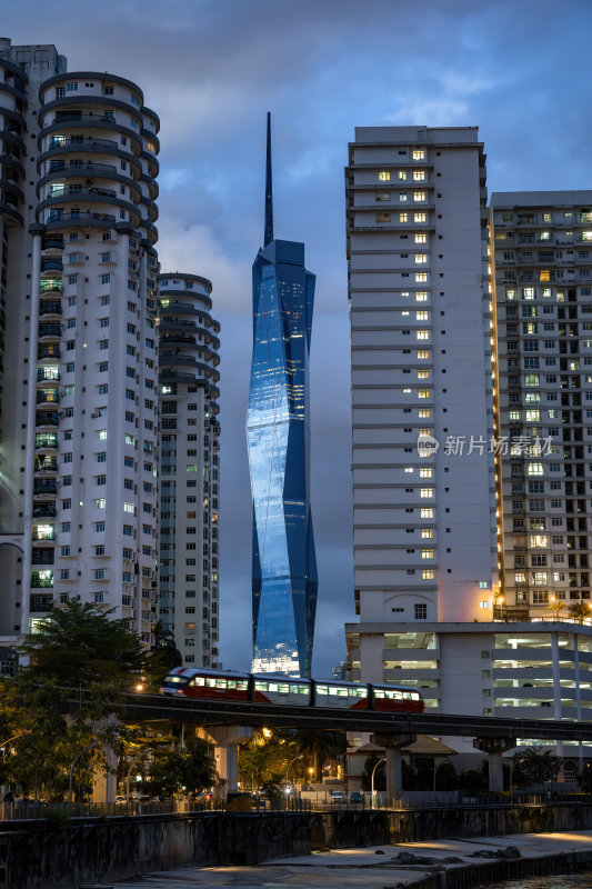 马来西亚吉隆坡莫迪卡石油双子塔夜景