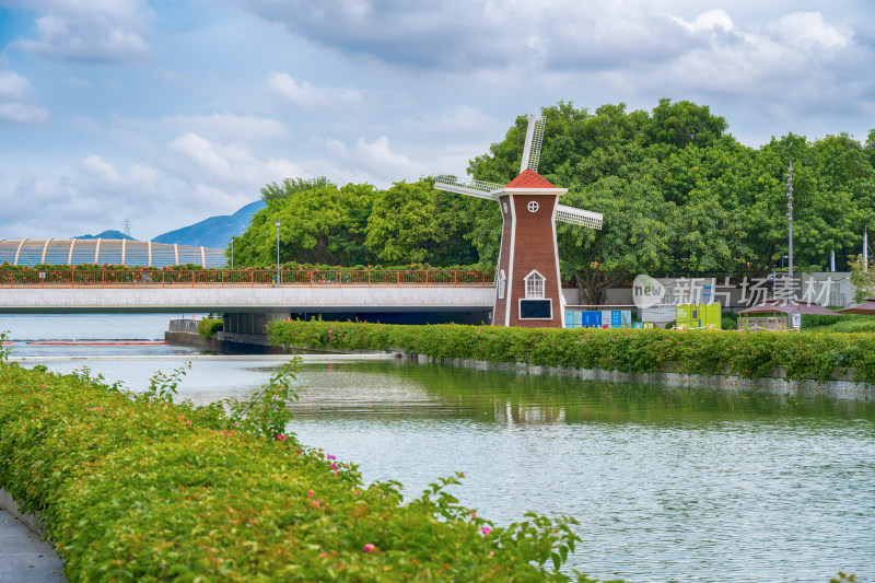 深圳南山区后海中心河公园风光