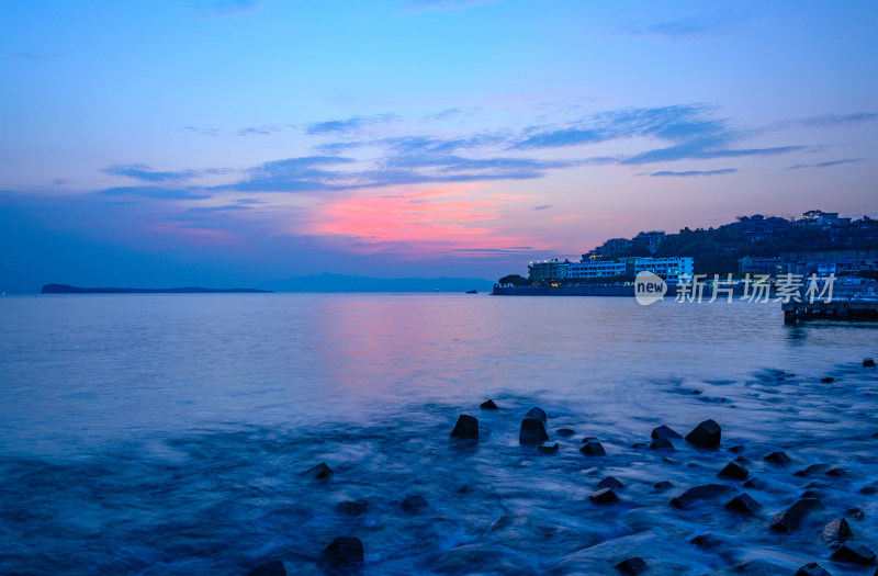 深圳大鹏半岛南澳广场海上夕阳晚霞长曝光