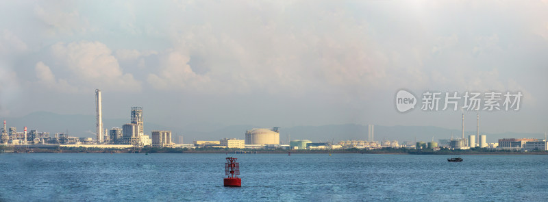 广州港海上船只景观