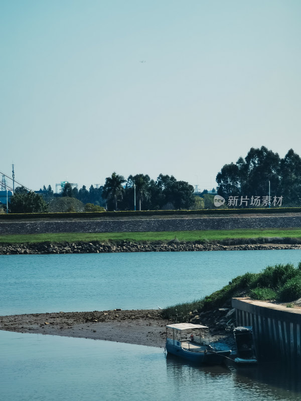 佛山市东平河江景半月岛湿地公园