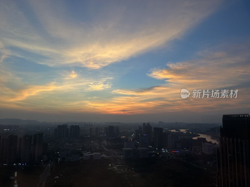 佛山新城，日落晚霞