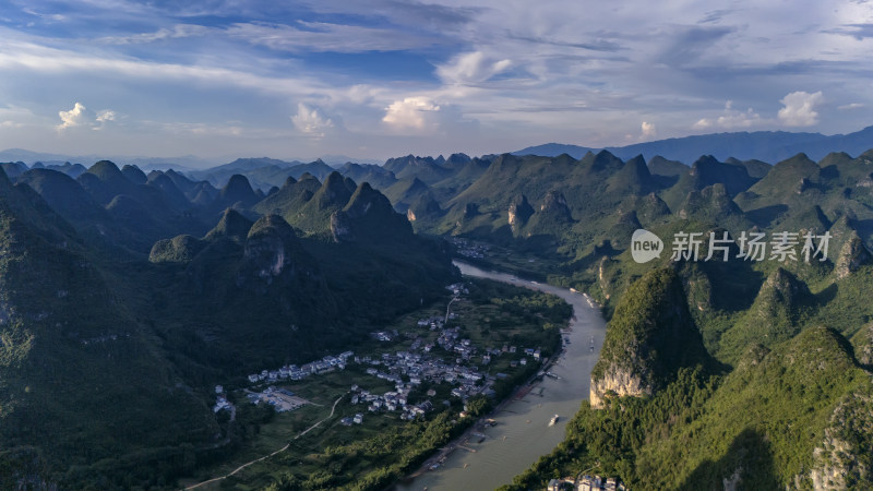 广西省桂林市喀斯特地貌山水风景