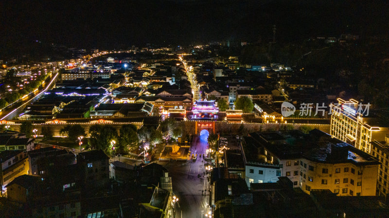 阿坝州松潘古城夜景航拍