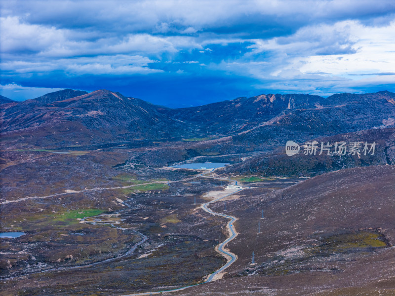 川西理塘格聂自然风景