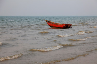 海边小船