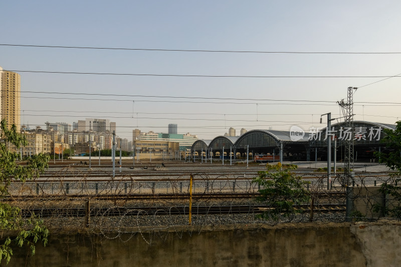 城市火车站及周边环境远景图