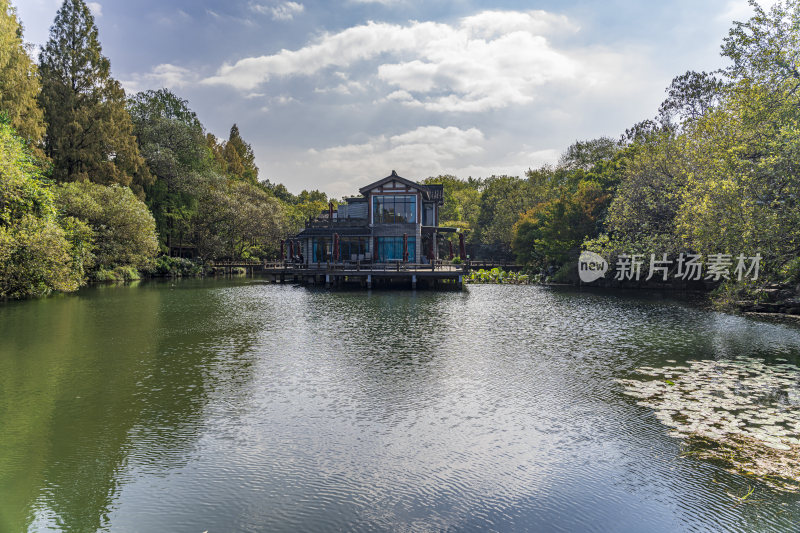 杭州西湖景区红栎山庄园林