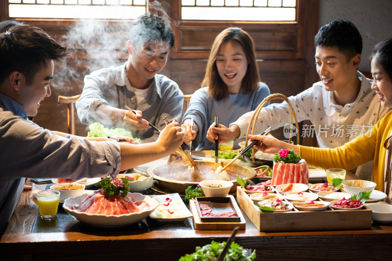 夜宵火锅吃重庆火锅