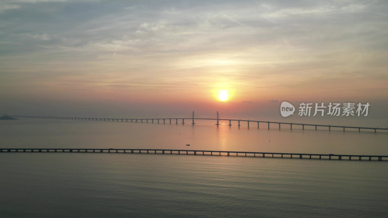 航拍港珠澳大桥大海日出