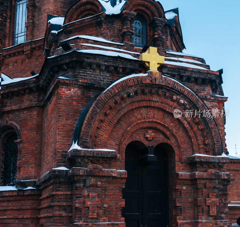冬季雪后的教堂局部特写镜头