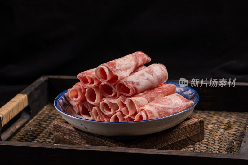 火锅烫菜肉卷