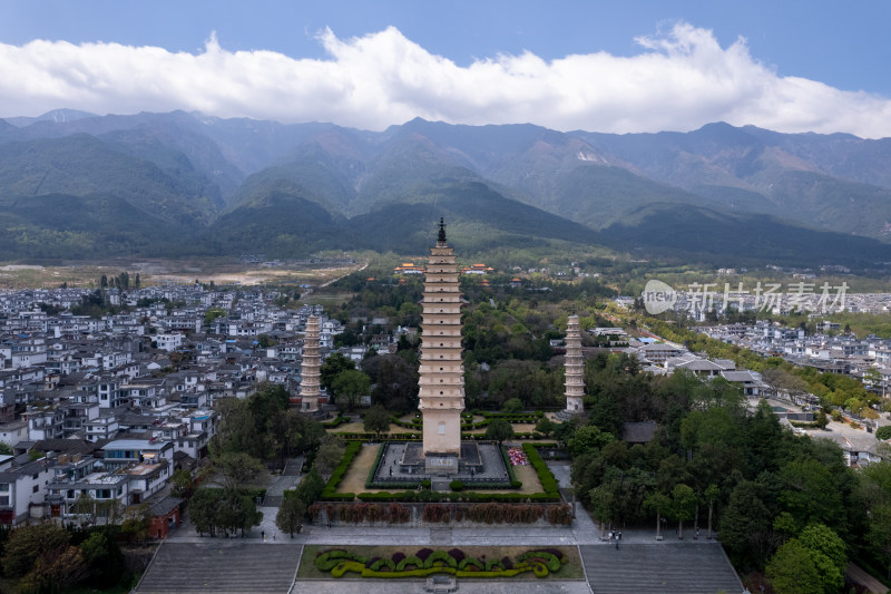 航拍云南大理崇圣寺三塔文化旅游区