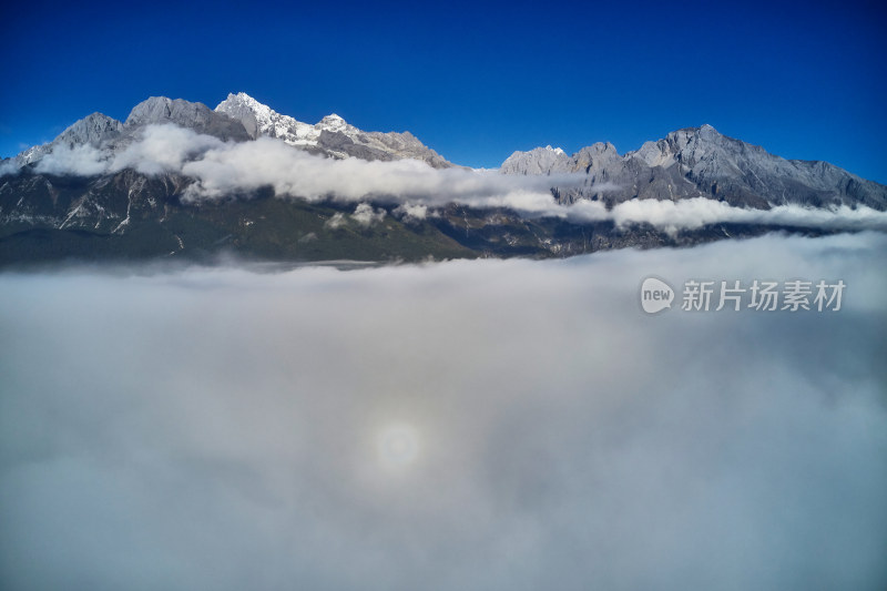 玉龙雪山的云海