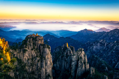 自然风光黄山风景区喀斯特地貌迎客松