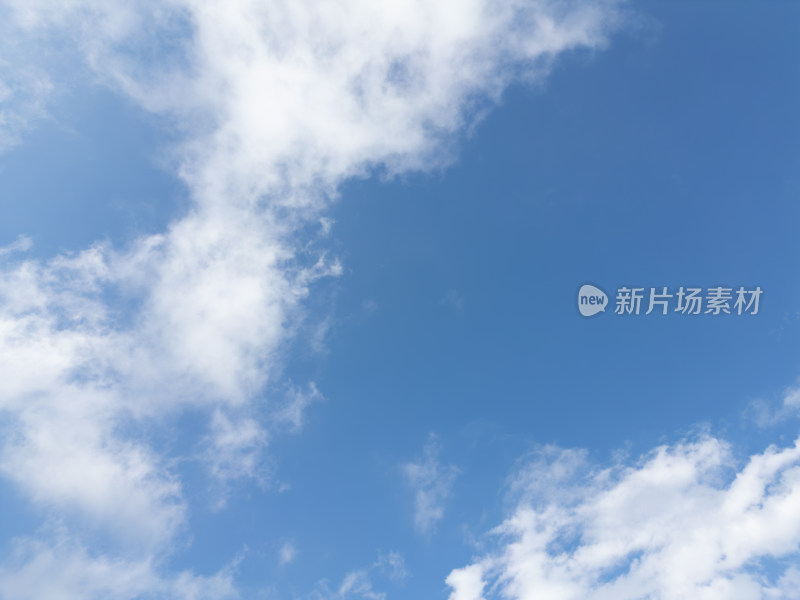 无人机高空航拍的天空