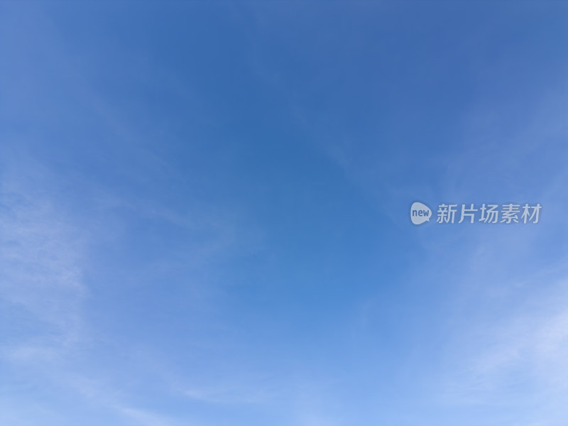 无人机高空航拍的天空