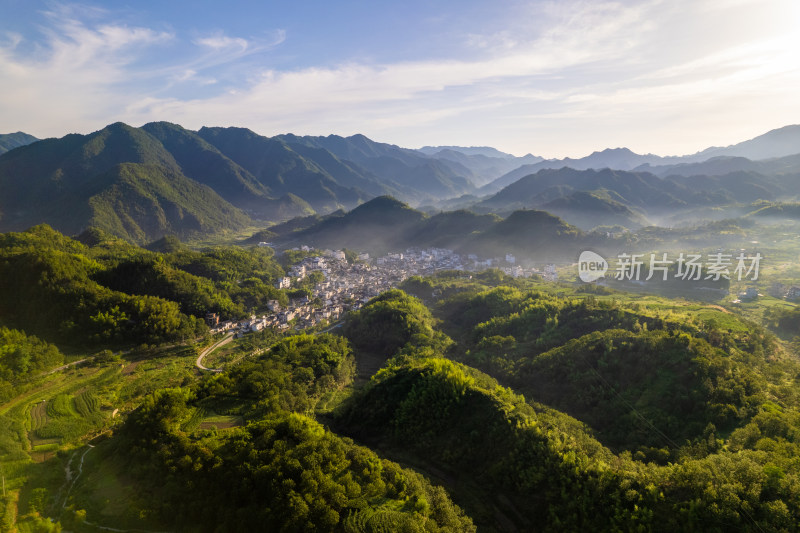 山村全景航拍图