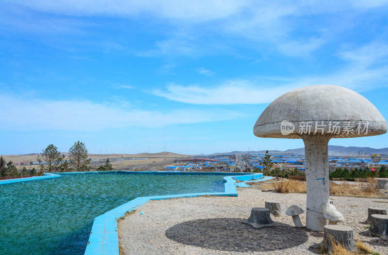 内蒙古呼伦贝尔满洲里山顶泳池