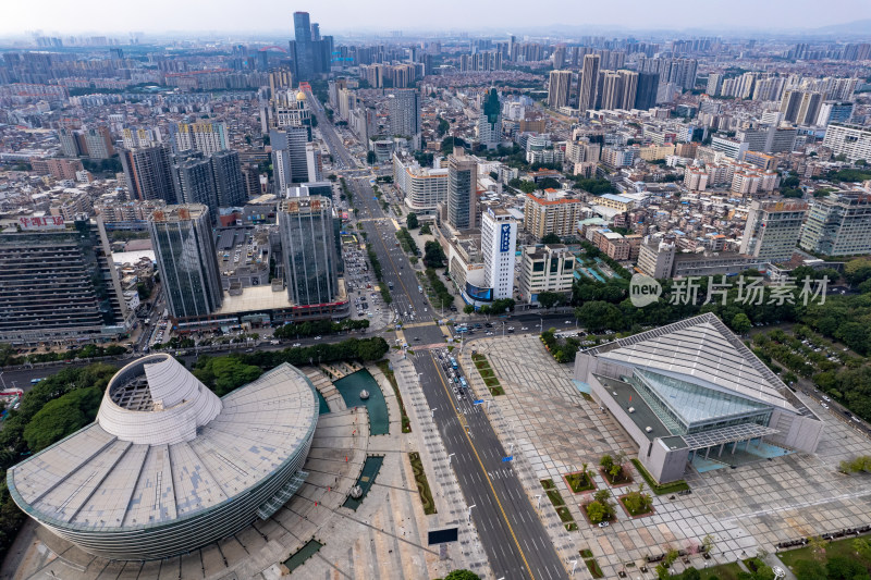 广东东莞城市风光中心广场航拍摄影图