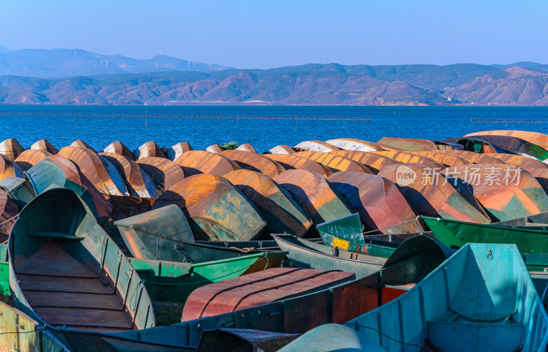 云南大理洱海湖泊渔船