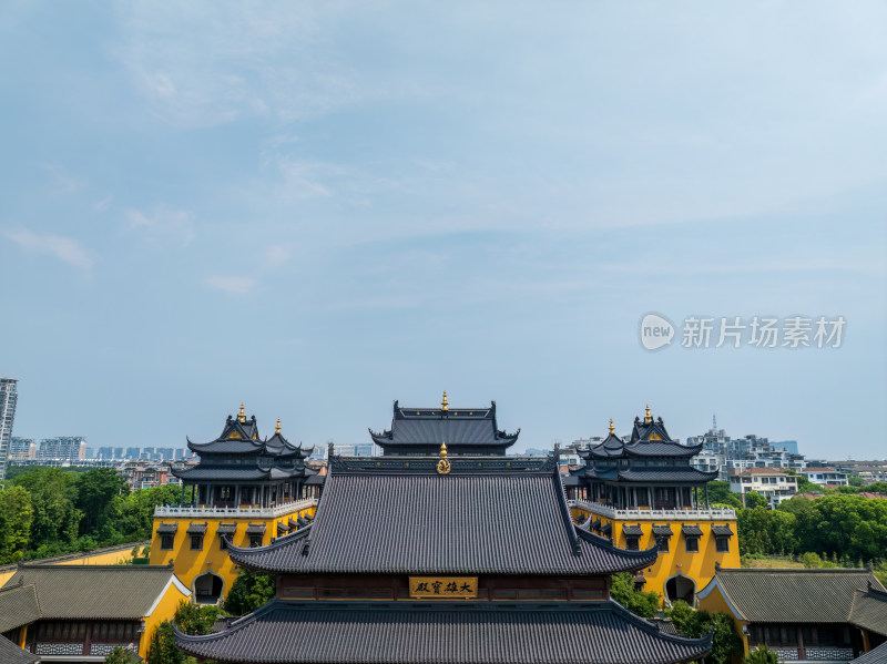 夏季白天航拍苏州张家港河南禅寺佛教建筑