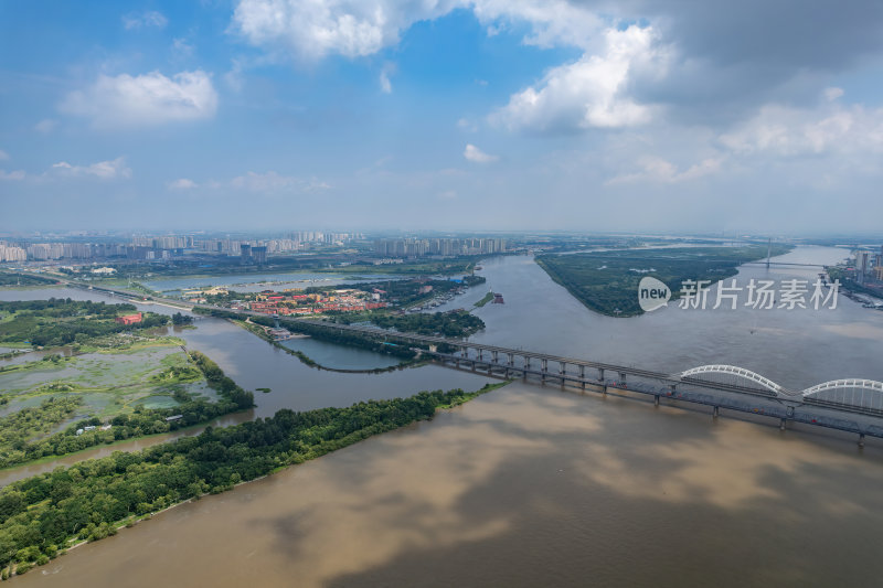 黑龙江哈尔滨市区松花江大桥航拍