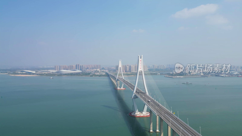 航拍广东湛江海湾大桥