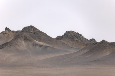 青海海西州茫崖市黑独山山体形态