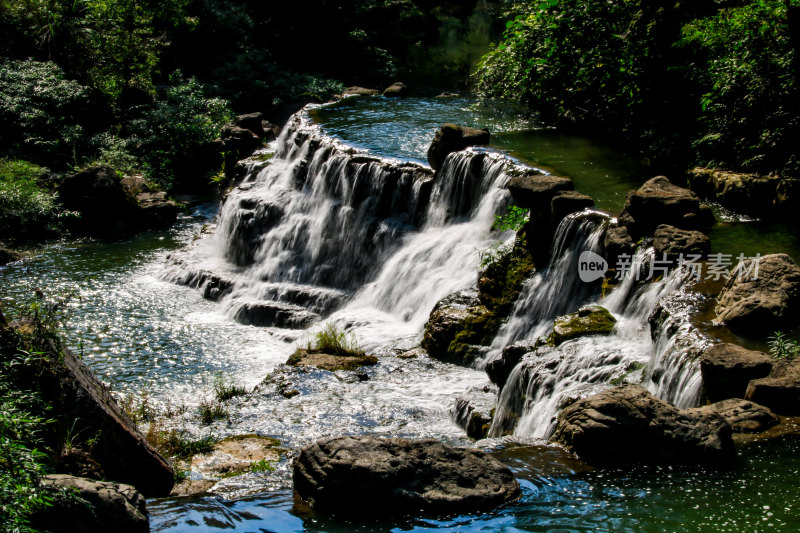 宜昌三峡大瀑布景区彩虹瀑布夏日风光