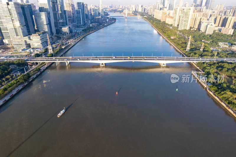 广东广州珠江两岸高楼建筑航拍摄影图