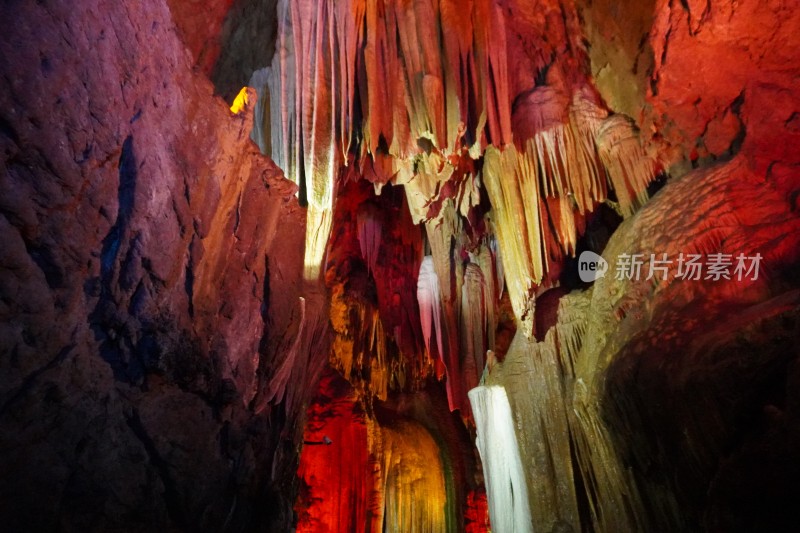 自然风光溶洞钟乳石景观古迹风光钟乳石全景