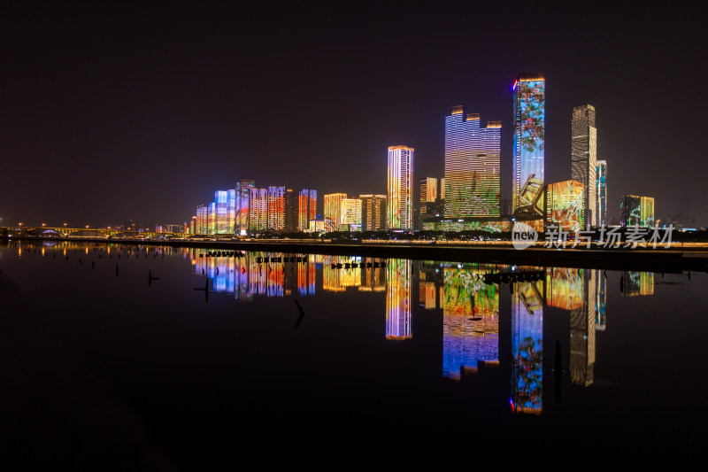 长沙市湘江夜景地标建筑灯光秀