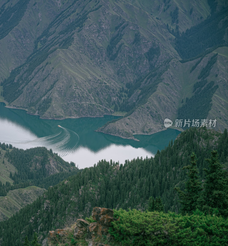 新疆天山天池