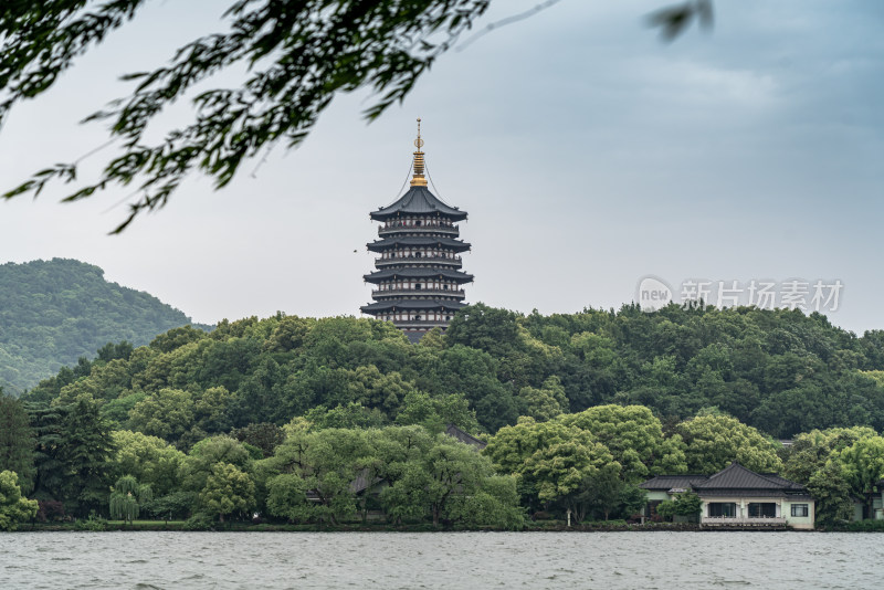 杭州西湖雷峰塔