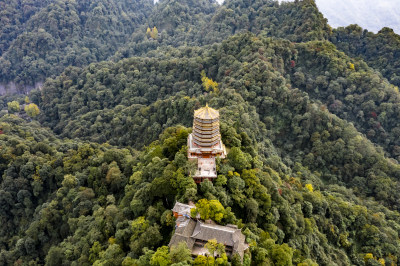 航拍成都青城山老君阁