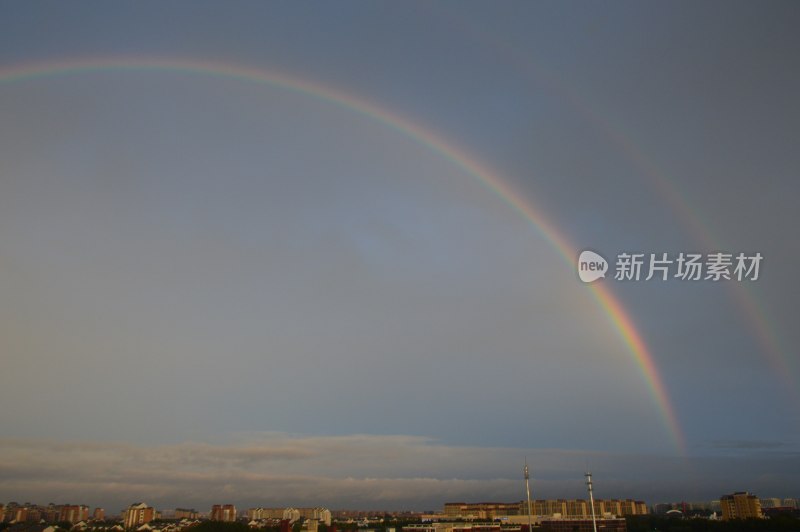 雨后彩虹